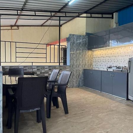 Homely Condo In Lonavala Eksteriør billede